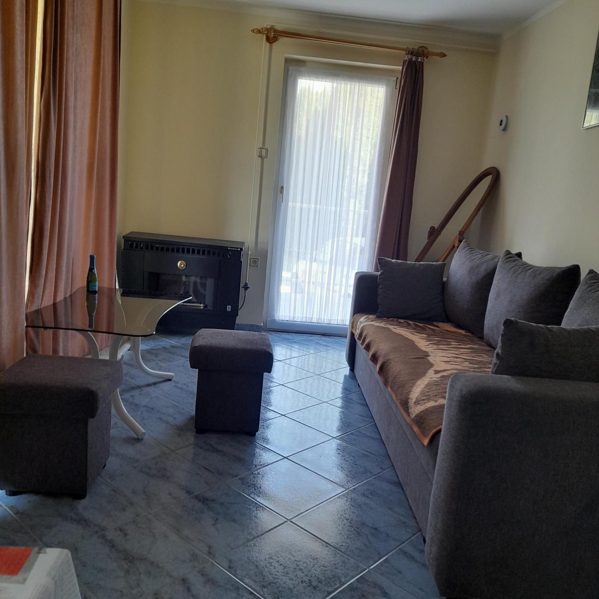 Appartement Berkenye Apartman à Zalakaros Extérieur photo